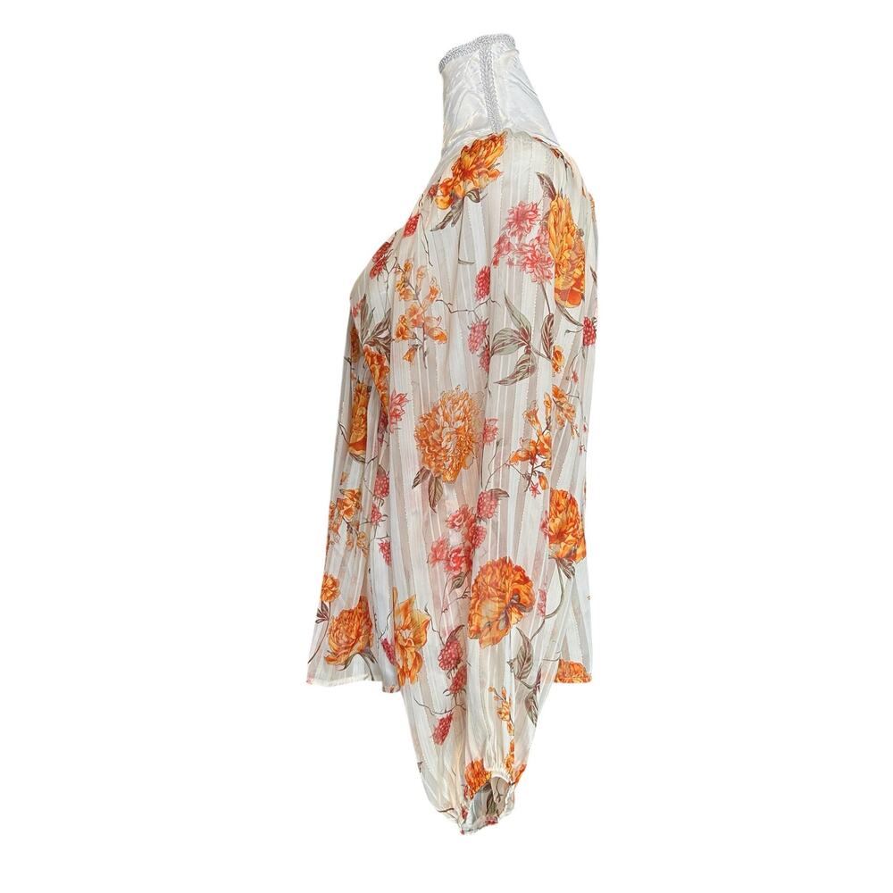 Bucket List Sheer Pleated Metallic Blouse Medium - Picture 3 of 12
